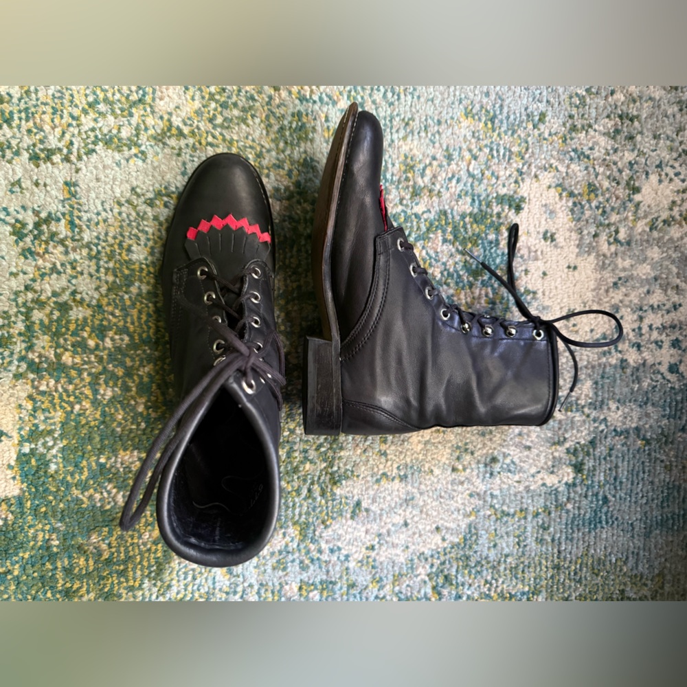 Vintage Laredo tassel red trim leather black ankle boots, size 7M